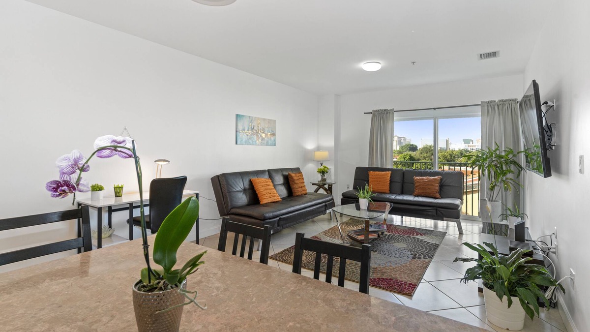 Coral Way Condo | Stylish 2-Bedroom Apt, Free Parking, Walkable
