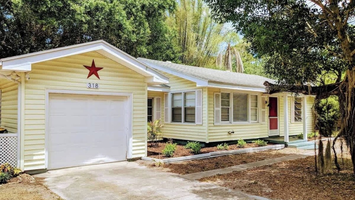 Downtown House | Stylish 2-Bedroom Home in Sarasota