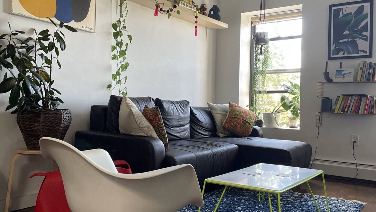 Crown Heights Apartment | Stylish 2 Bedroom in Beautiful Brooklyn Brownstone