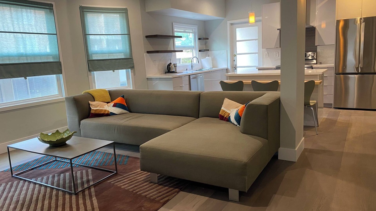 University South Apartment | Stylish 2-bedroom in fabulous Downtown Palo Alto, AC & WiFi