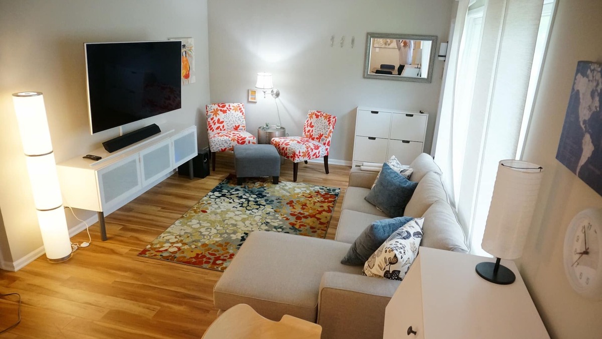 Plymouth House | Stylish 2-Bedroom Plymouth Home