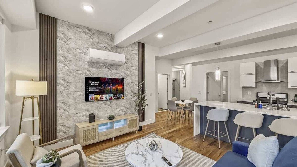 Olde Kensington Apartment | Stylish 2BD | Sleeps 8 | Northern Liberties