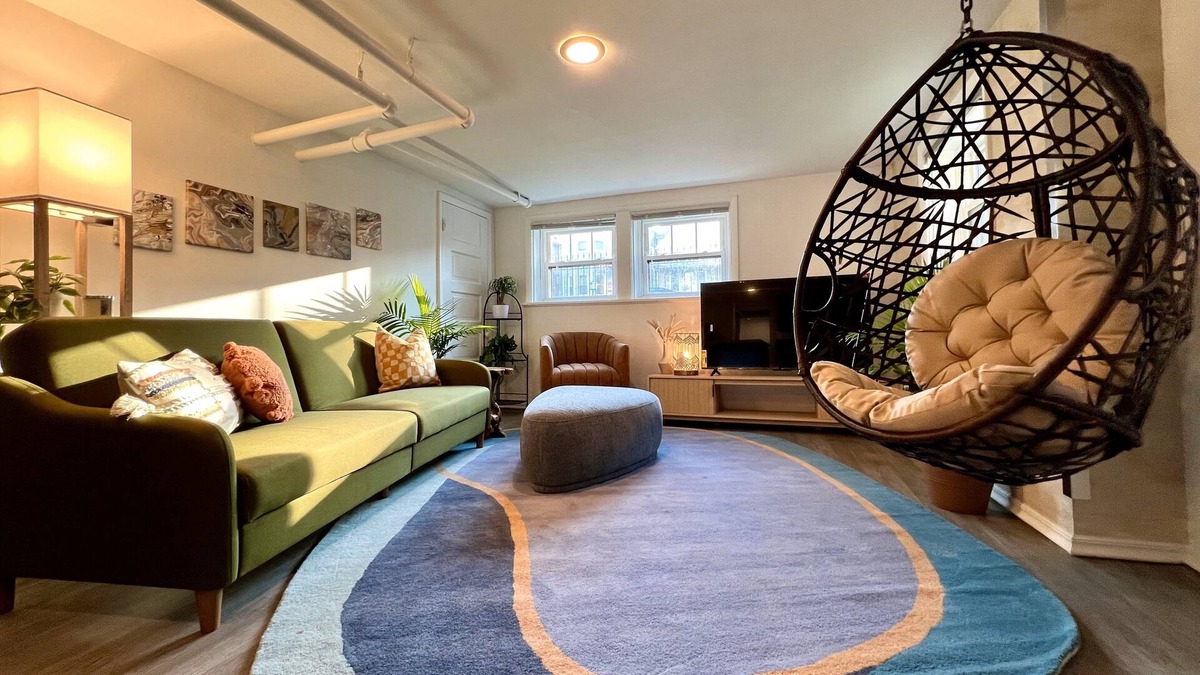 Logan Square Apartment | Stylish 2BR Apt in Irving Park