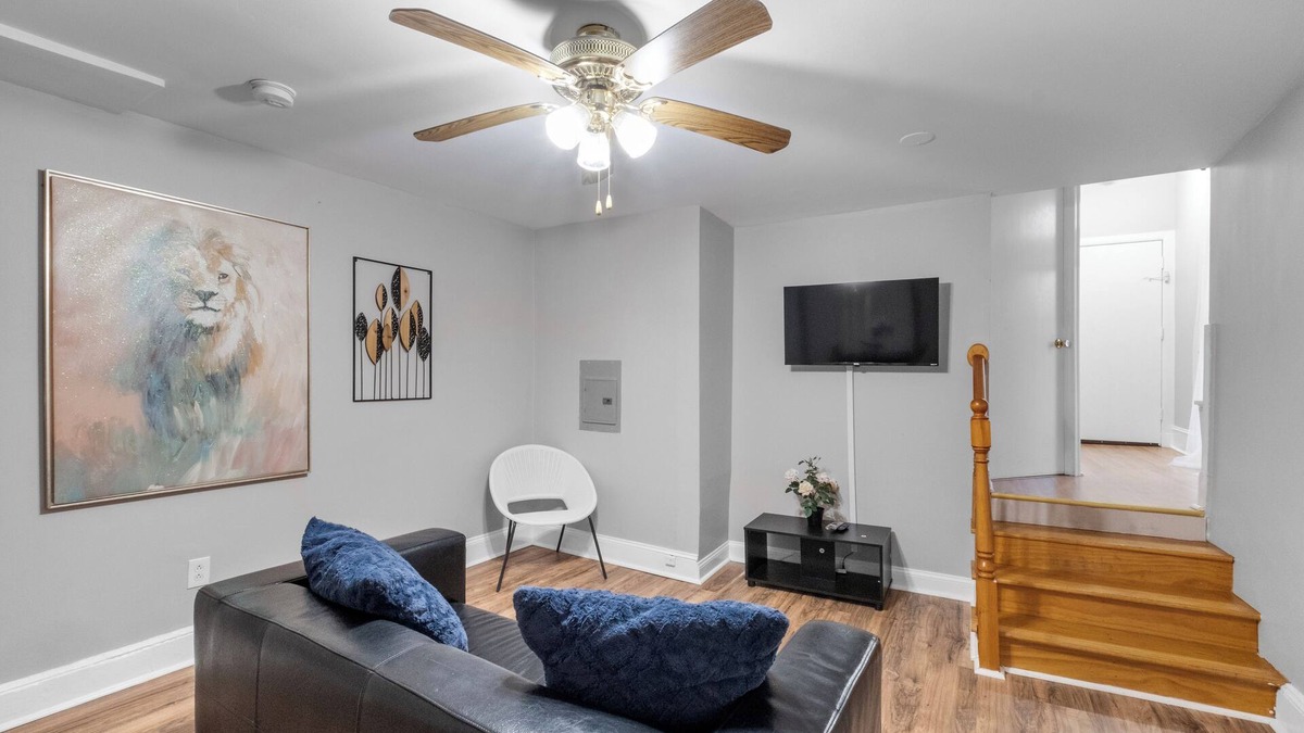Powelton Village Apartment | Stylish 2BR Near Upenn