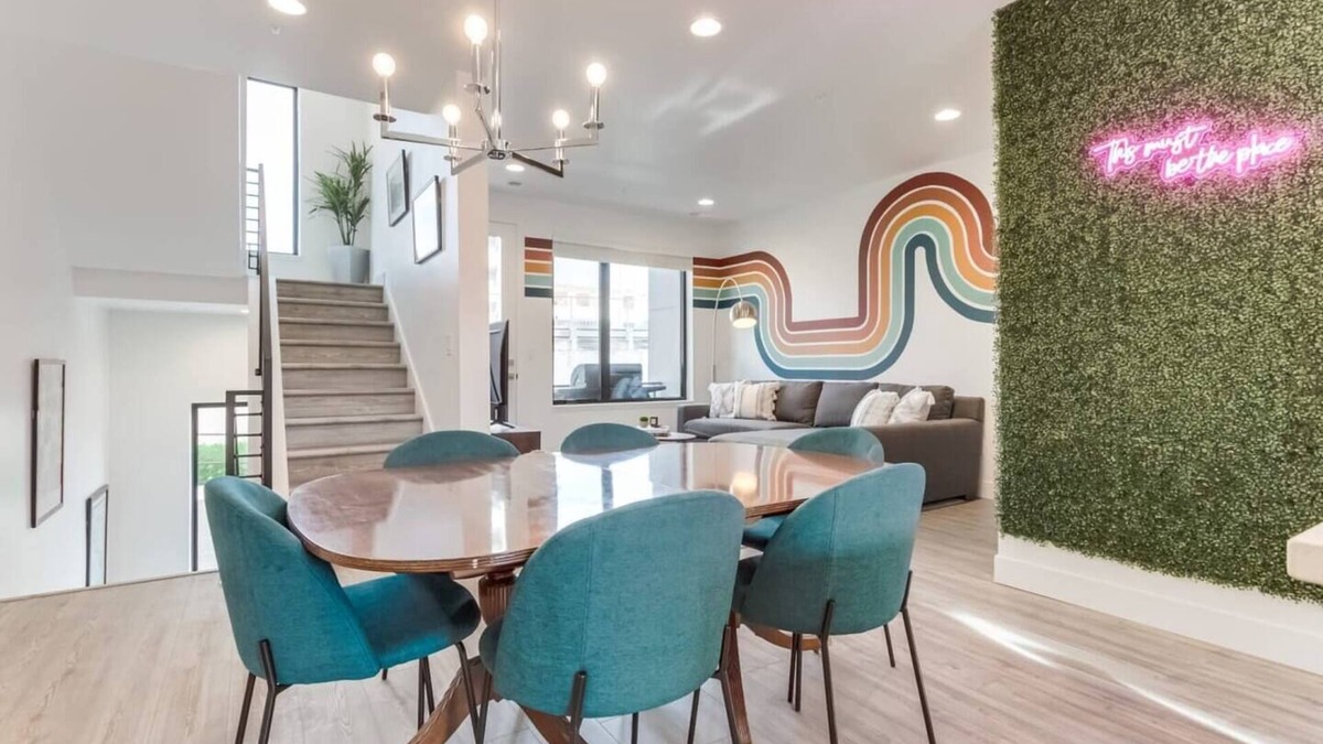 Berkley House | Stylish 2BR Retreat! Rooftop Views & Cozy Vibes!
