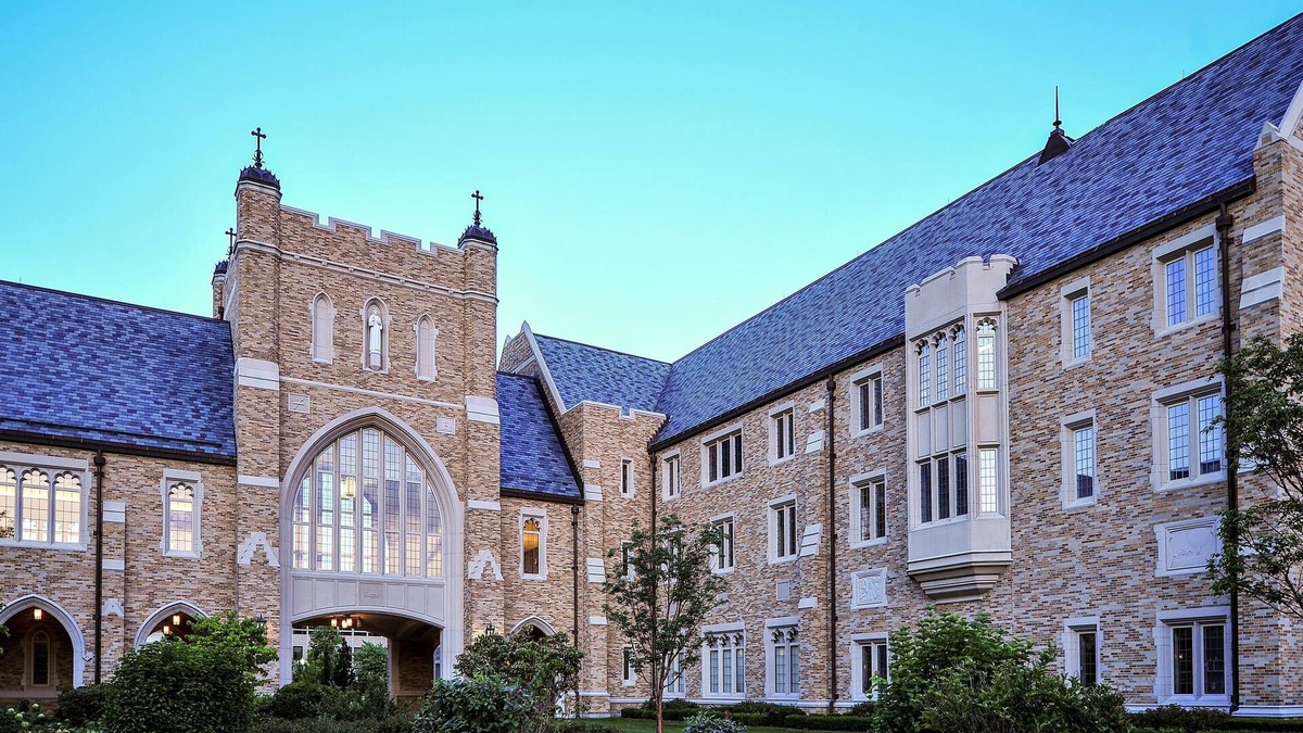Mishawaka Resort | Stylish 2BR w/ Free WiFi, Resort Pool, Mini-Golf & 4 Miles to Notre Dame