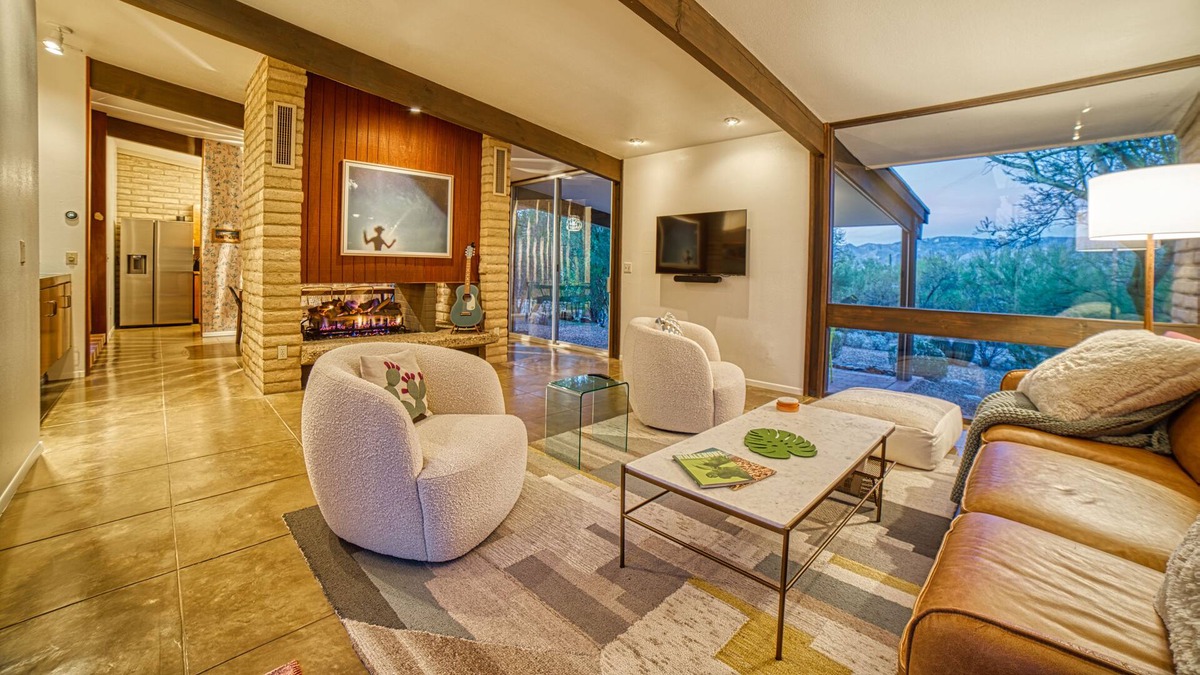 Old Spanish Trail Estates House | Stylish 3 bedroom Home with Private Pool