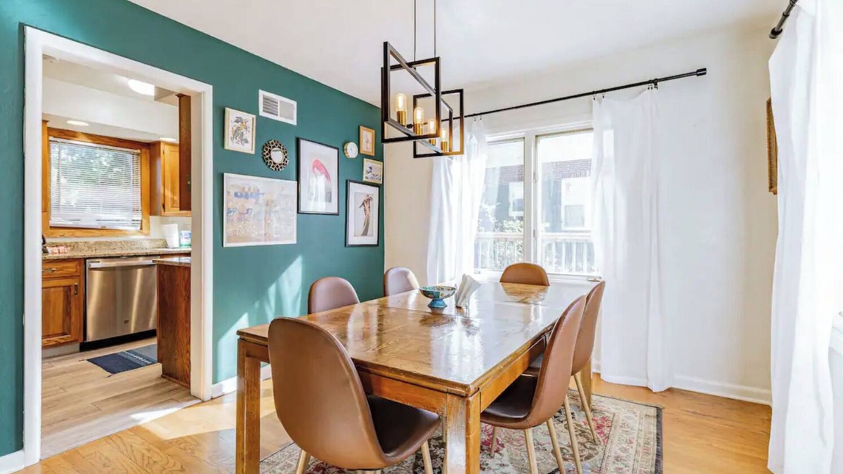 Champaign House | Stylish 4 Bedroom Home minutes from Downtown Champaign & Campus