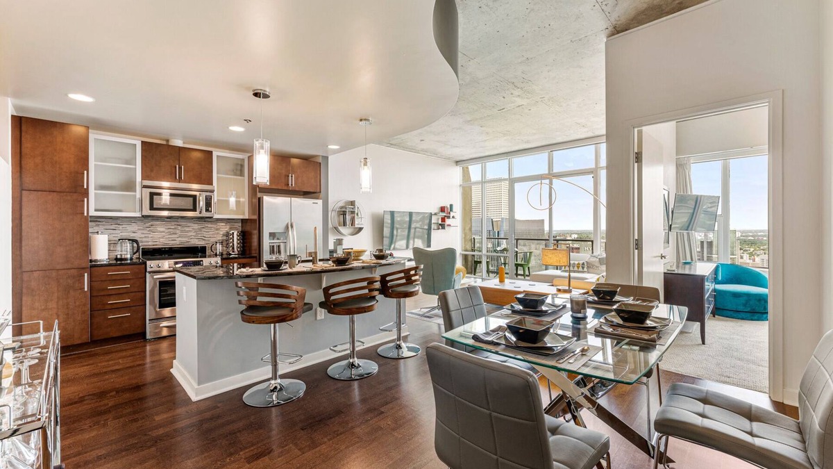 Downtown Denver Condo | Stylish 42nd Floor Central Denver Condo with Breathtaking Views