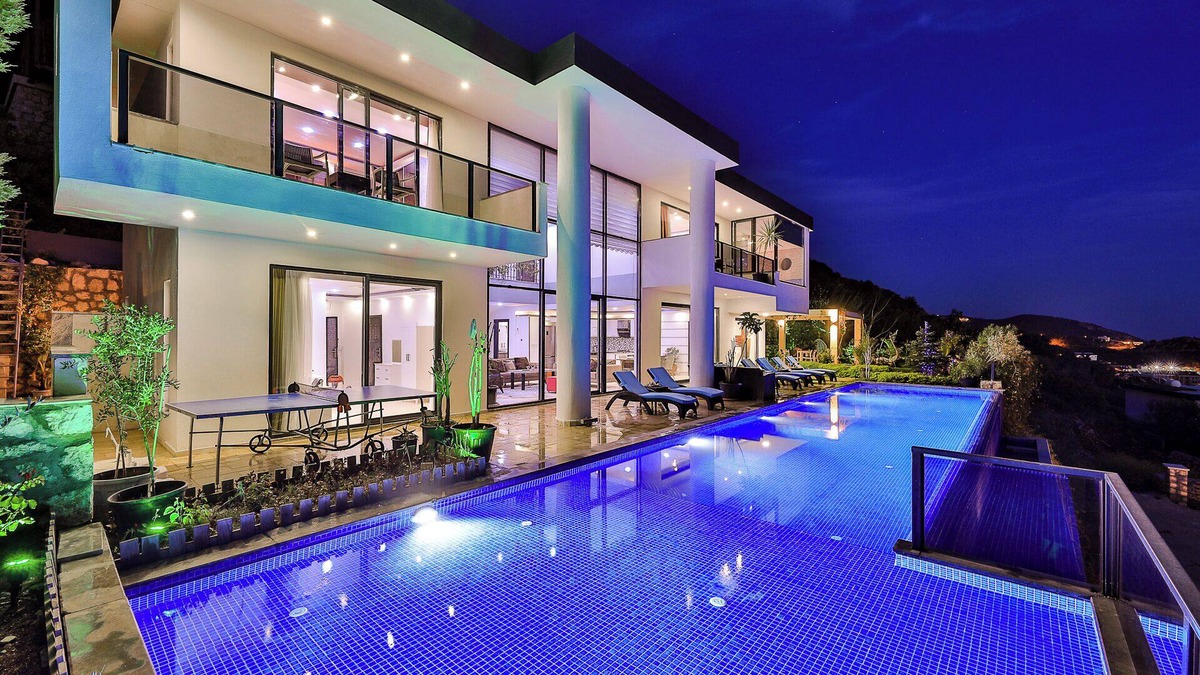 Kas Villa | Stylish 4BR Villa in Antalya – Perfect Holiday Retreat Near Beach & Nature