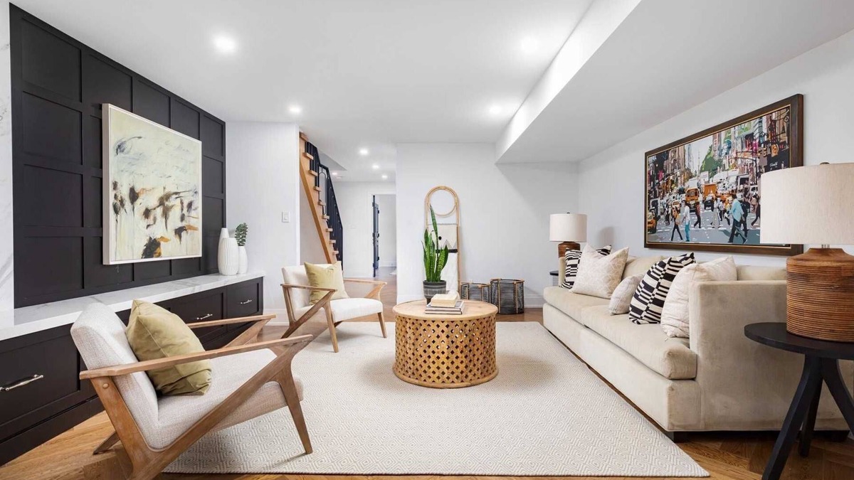 Little Italy House | Stylish 5-Bed, 5-Bath Retreat in the Heart of Little Italy, Toronto