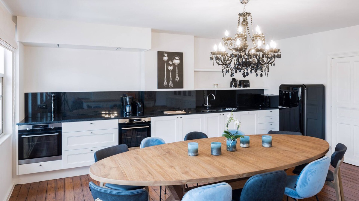 Oostvleteren House | Stylish 5* vacation home for 10 people in the heart of Vleteren