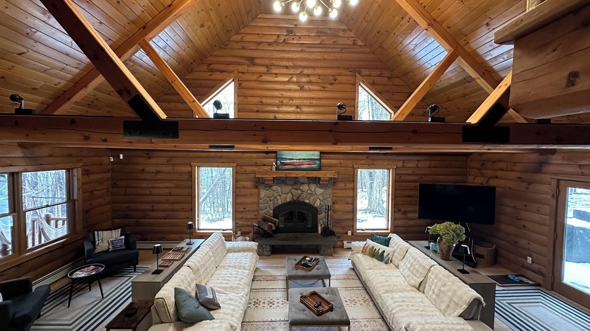 Montague Cabin | Stylish Adult Log Cabin Retreat with pool, generator, multiple fireplaces