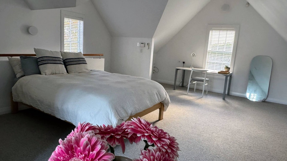 Epsom Apartment | Stylish and comfortable Studio loft - ideal for an easy Auckland getaway.