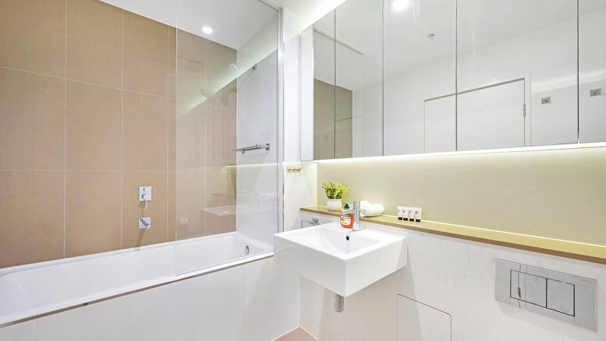 Burwood Apartment | Stylish and free parking 2b2b@Burwood