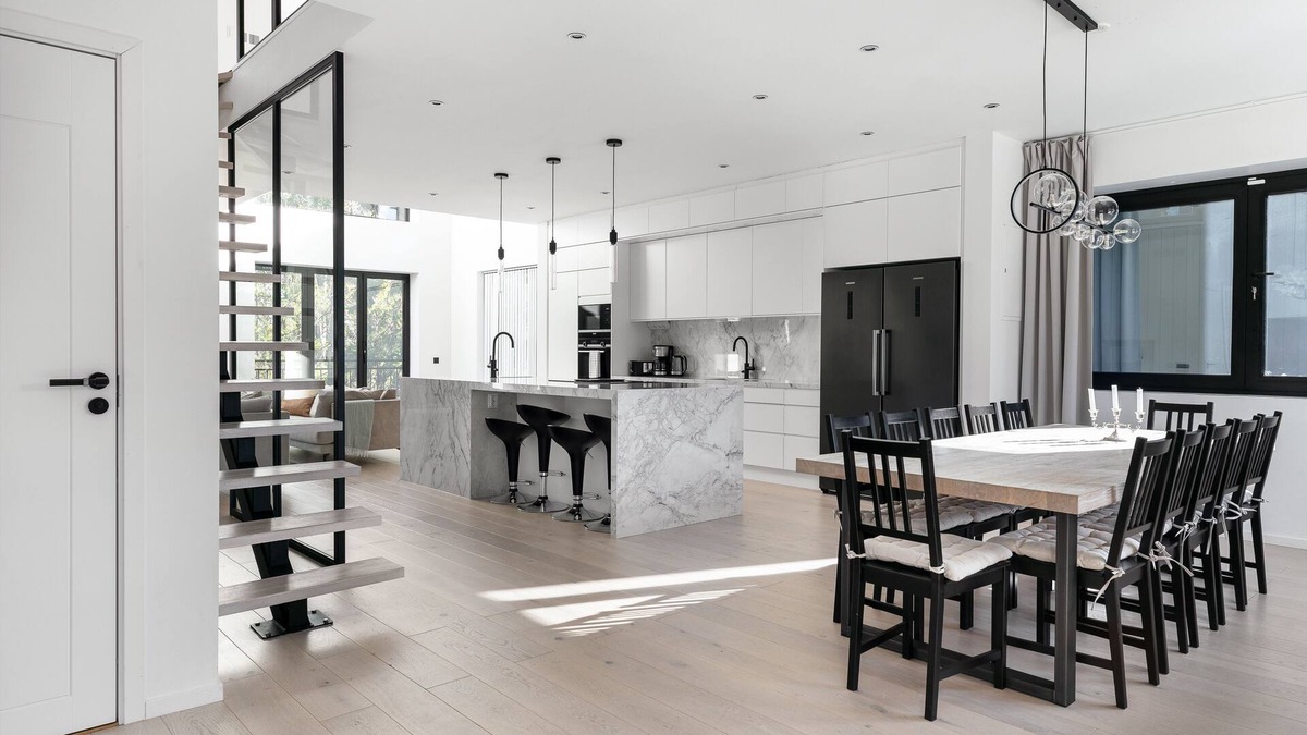 Kista House | Stylish and spacious family home