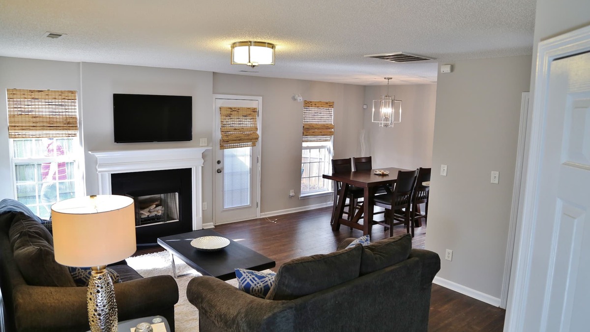 Cotswold House | Stylish and Spacious Charlotte Home