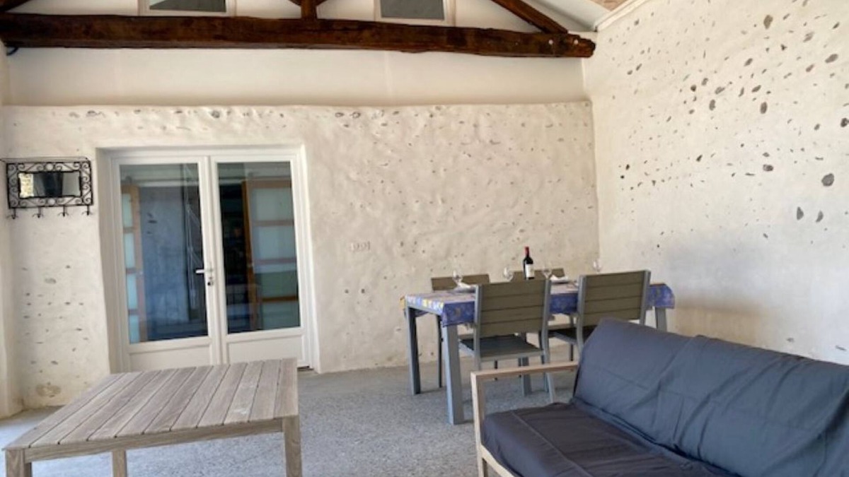 Vidouze Apartment | Stylish annexe at country house in South West France - Madiran, Marciac and Pau