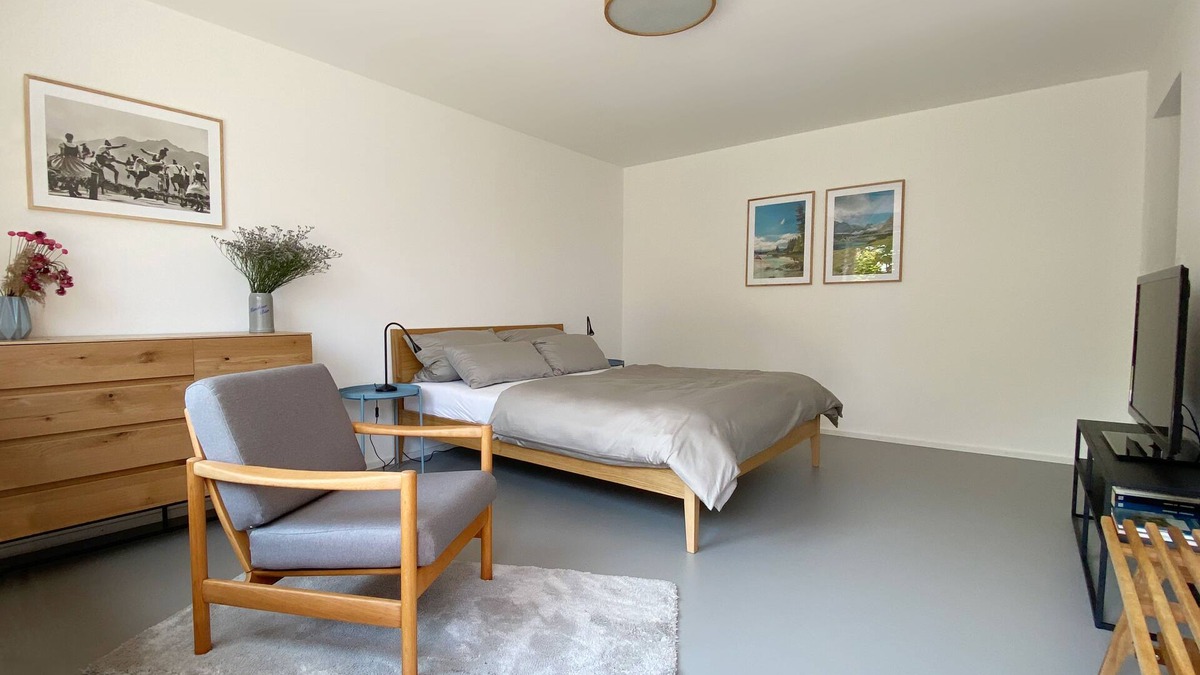 Wolfratshausen Apartment | Stylish Apartment with Mountain-View Hut & Garden