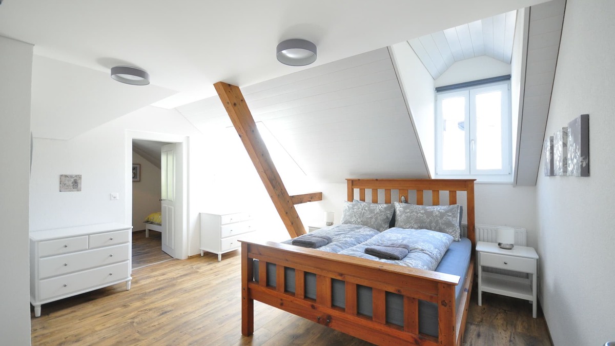 Matten bei Interlaken Apartment | Stylish apartment. Air-conditioning. 3 mins walk from Interlaken West station.