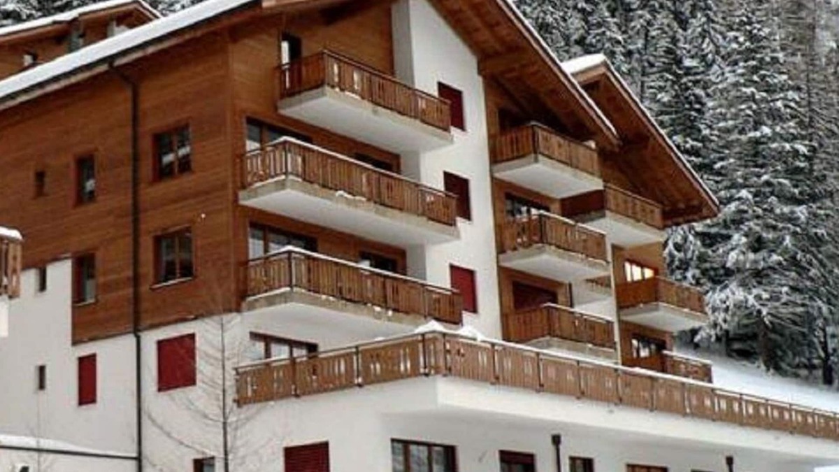 Leukerbad Apartment | Stylish Apartment in the Ski and Thermal Spa Resort of Leukerbad