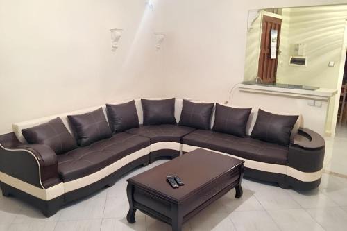 Algiers Apartment | Stylish apartment in El Marsa 75 m² sea view