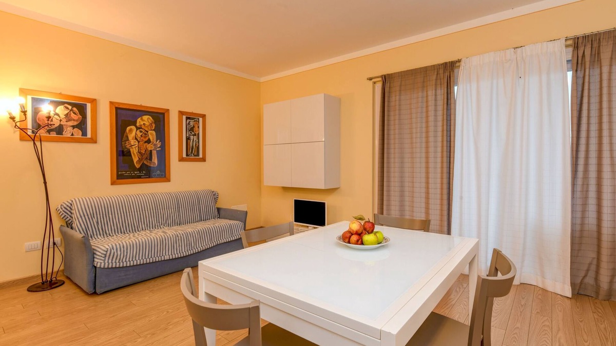 Gavardo Apartment | Stylish Apartment Lina in Agriturismo Colleincanto