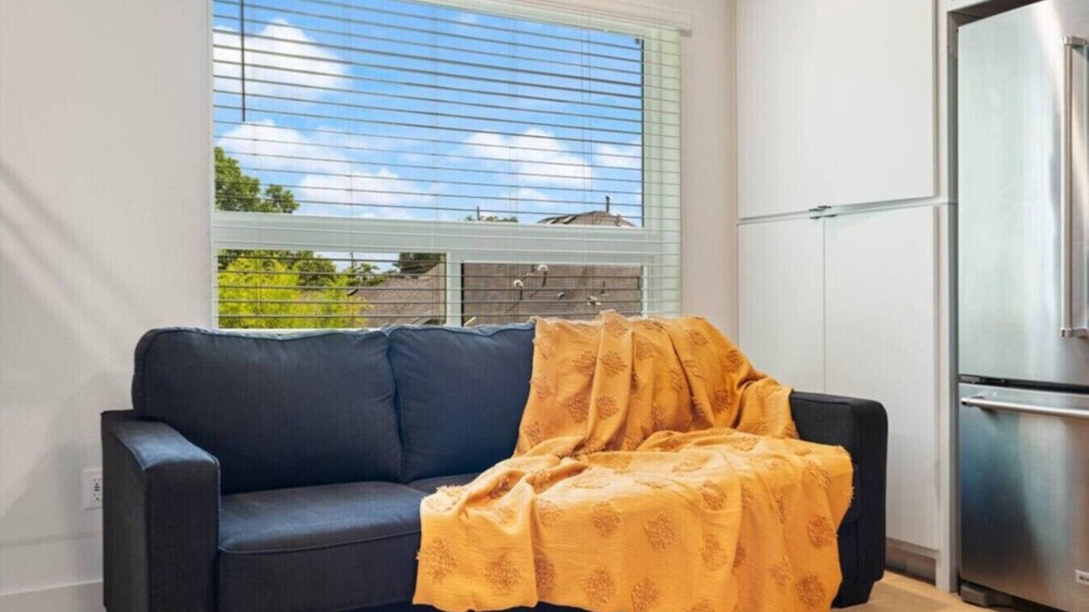 Swede Hill Apartment | Stylish Apartment Near Downtown