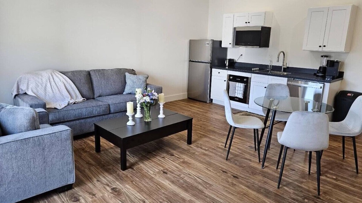 Elizabethtown Apartment | Stylish apartment in renovated Elizabethtown building with new furnishings!