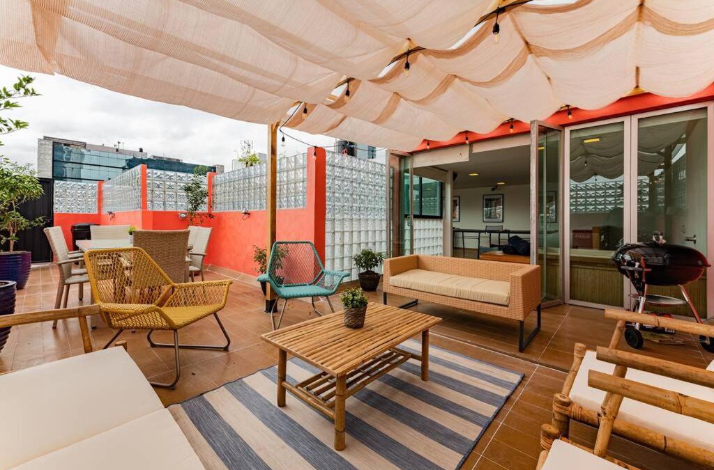 Zona Rosa Apartment | Stylish apartment with private roof top & jacuzzi