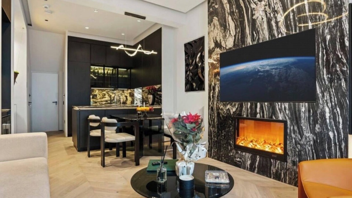 Churchill Apartment | Stylish apartment with WiFi in central London