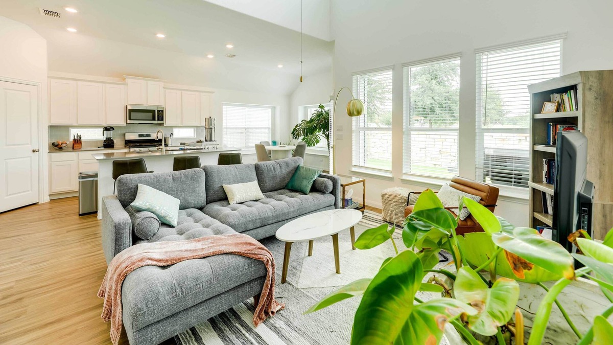 Manchaca House | Stylish Austin Home w/ Yard: 13 Mi to Downtown!