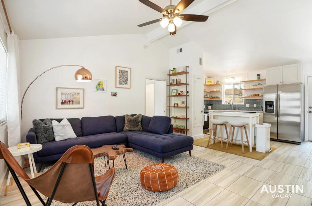 North University Apartment | Stylish Austin Retreat w Luxurious King Bed and WD