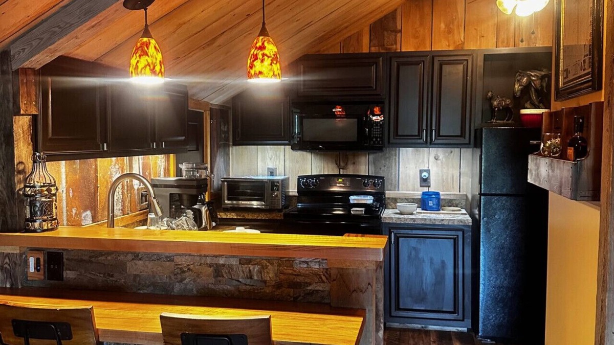 Mouth of Wilson Apartment | Stylish `Barn Loft` near Grayson Highlands