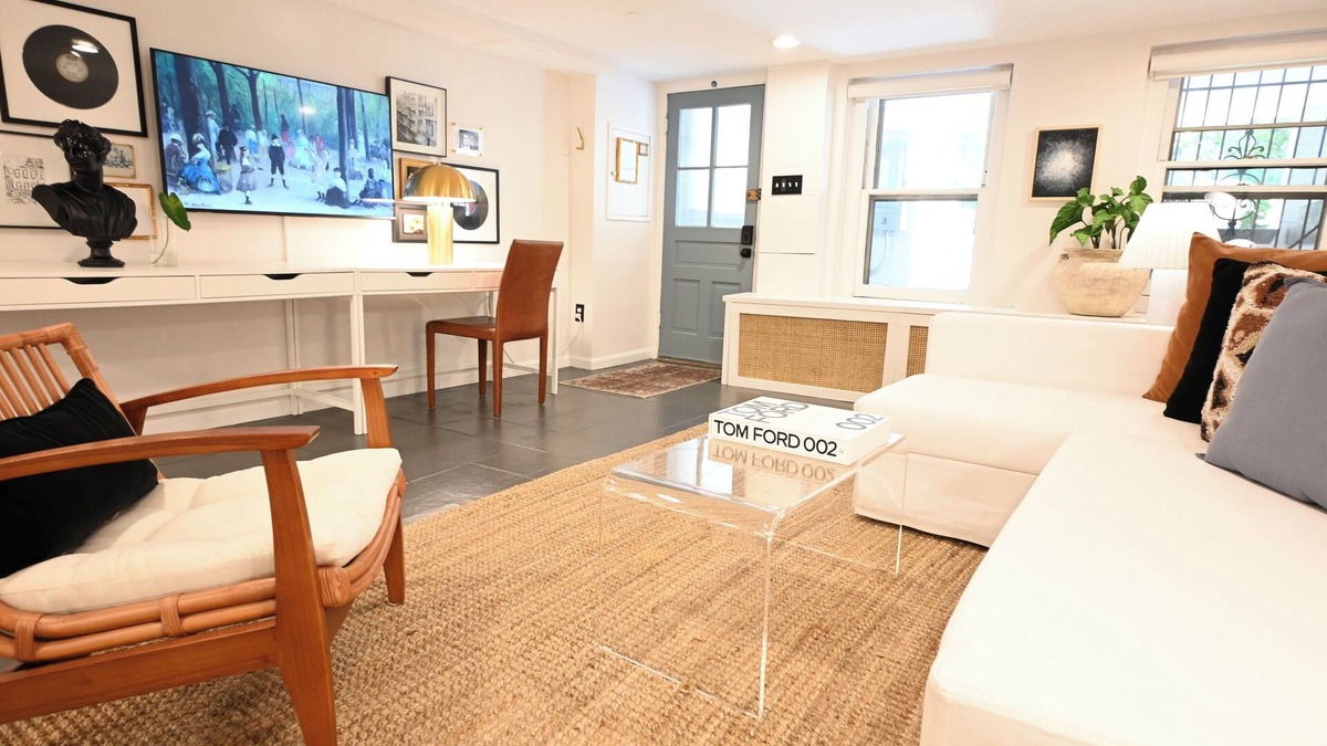 Kingman Park Apartment | Stylish Capitol Hill Guesthouse—Prime Location, Walk to Iconic DC Landmarks