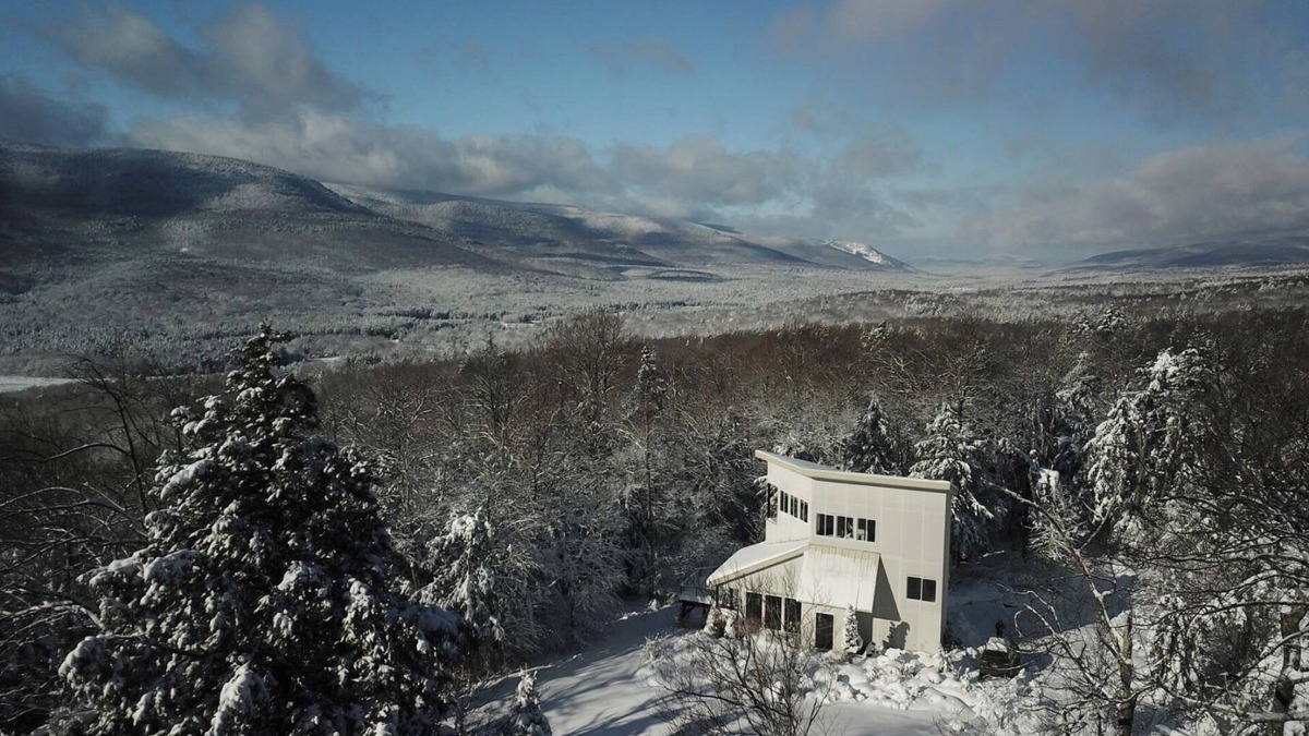 Elka Park House | Stylish Catskills Mountain Getaway Near HITS, Woodstock & Hunter