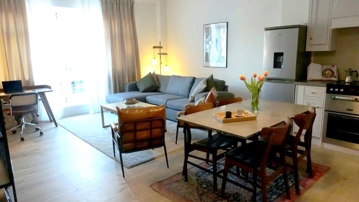 Liverpool City Centre Apartment | Stylish city-centre apartment with balcony