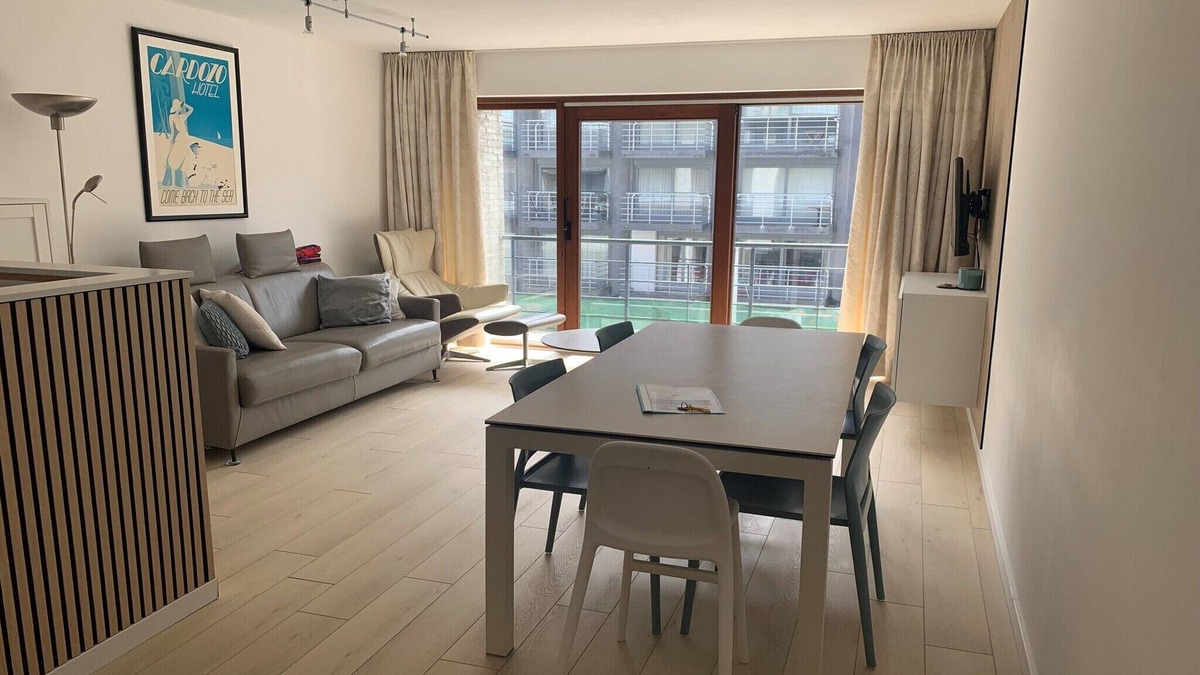Nieuwpoort Apartment | Stylish Coastal Retreat