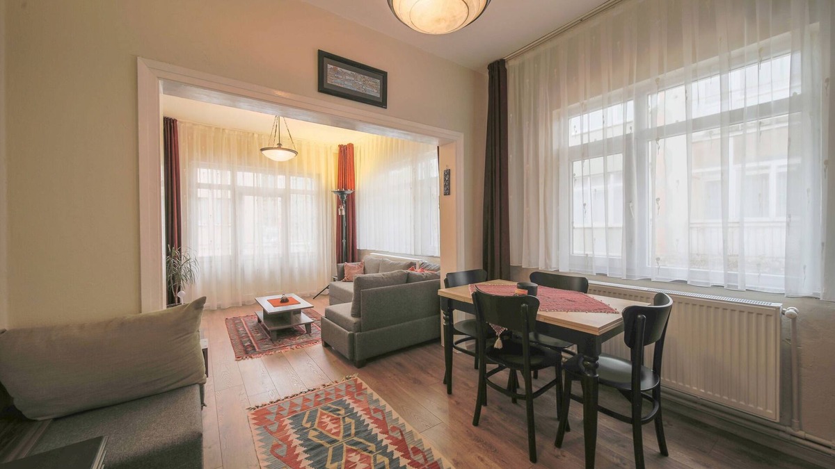 Bakırkoy Apartment | Stylish & Comfy in the City Center