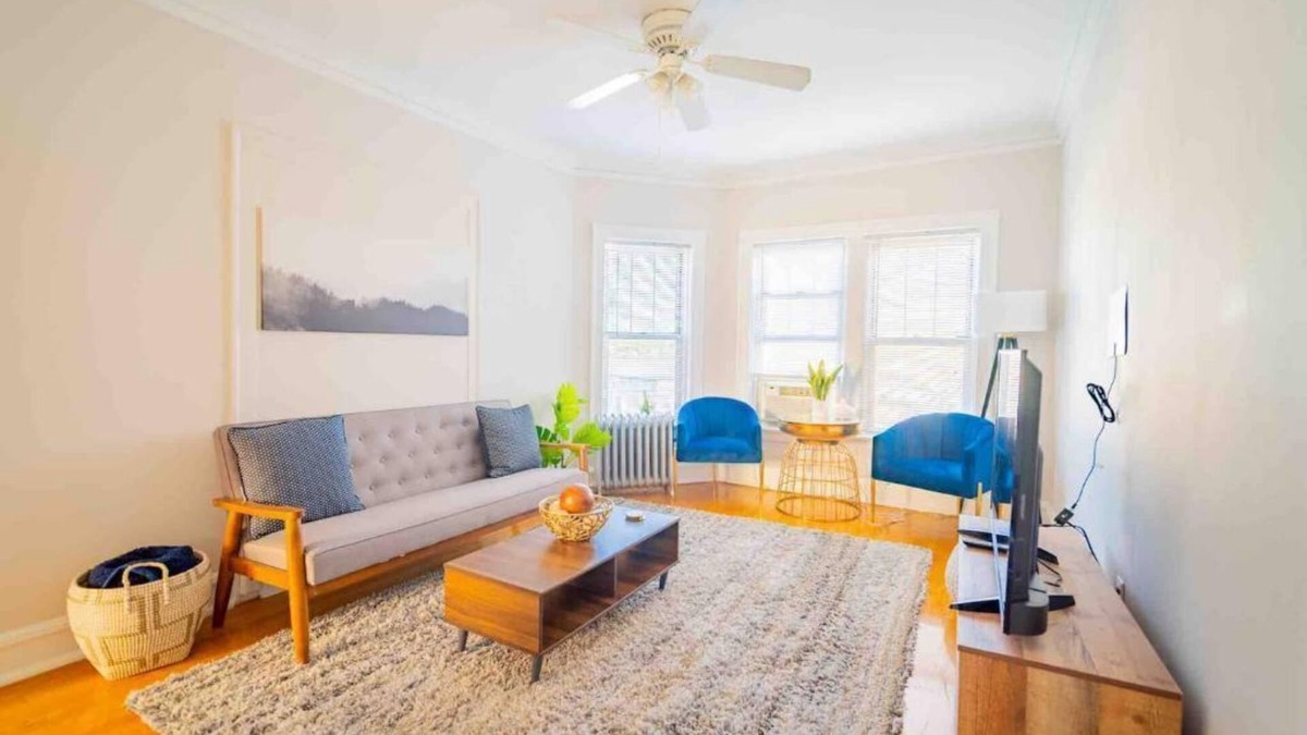 Ravenswood House | ⭐|Stylish|Comfy|Lincoln Sq.| 2BR |✨|Near Wrigley|⭐
