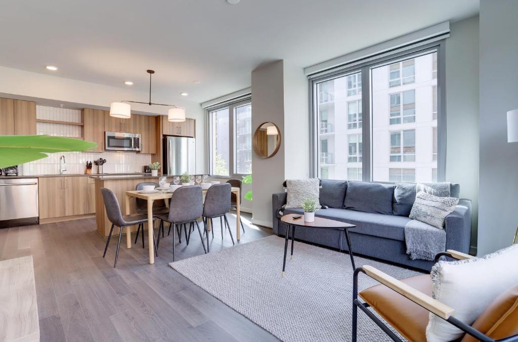 Clarendon Apartment | Stylish Condo at Clarendon with Rooftop Views