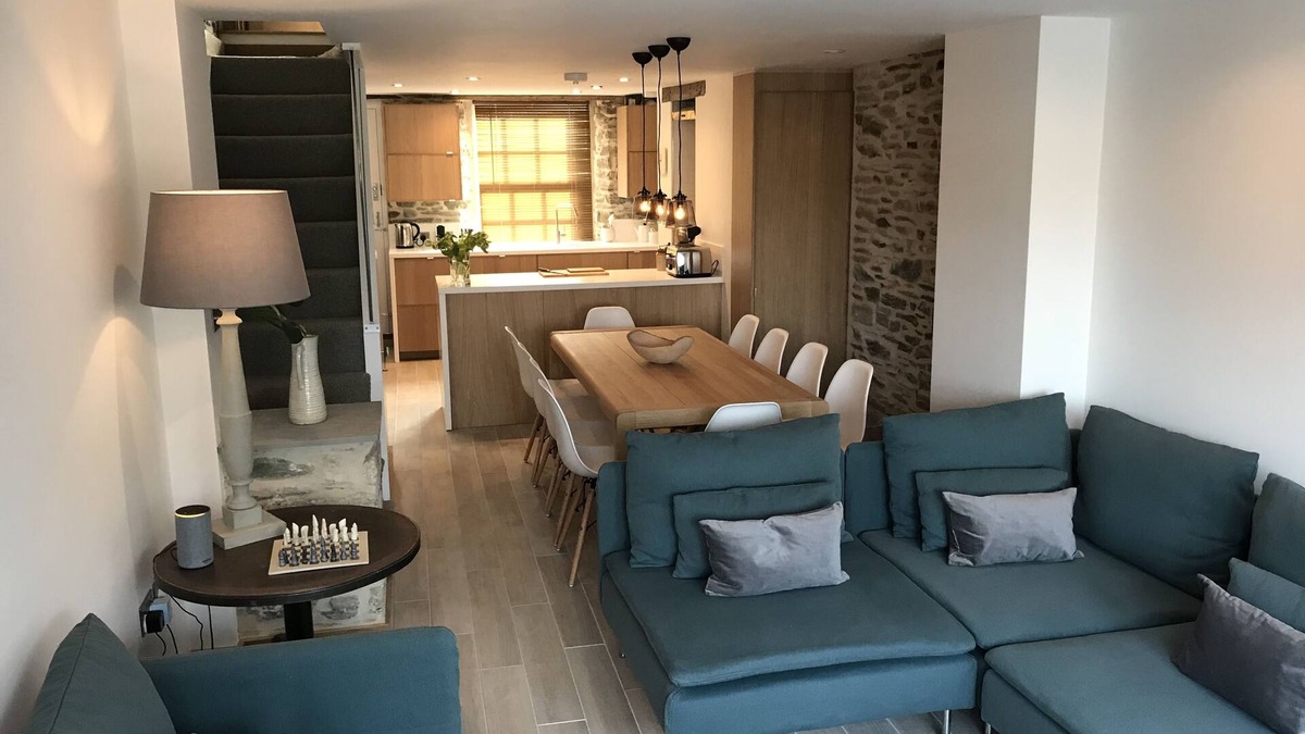 Salcombe Cottage | Stylish Cottage, central location with harbour view and double parking