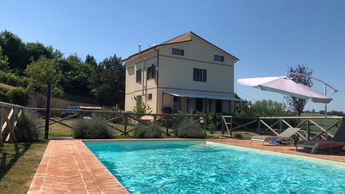 Montelparo Villa | Stylish country house, south of Le Marche, with swimming pool, BEACH & MOUNTAINS