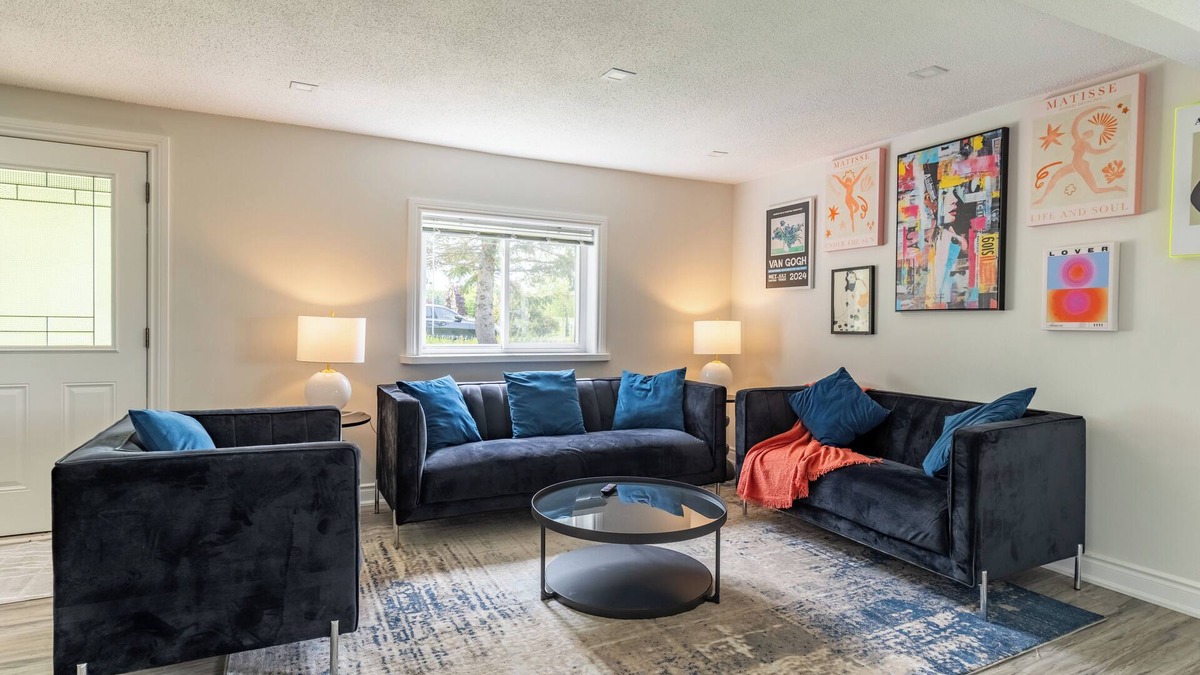 Erin House | Stylish Countryside Stay | Sleeps 6+