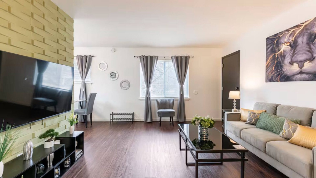Florissant Apartment | Stylish & Cozy: Fully Furnished Long-Term Rental in Florissant, MO