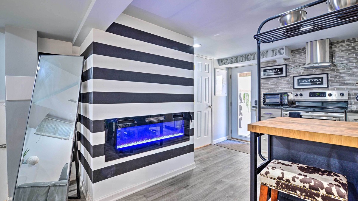 Michigan Park Apartment | Stylish DC Studio ~ 5 Mi to National Mall!