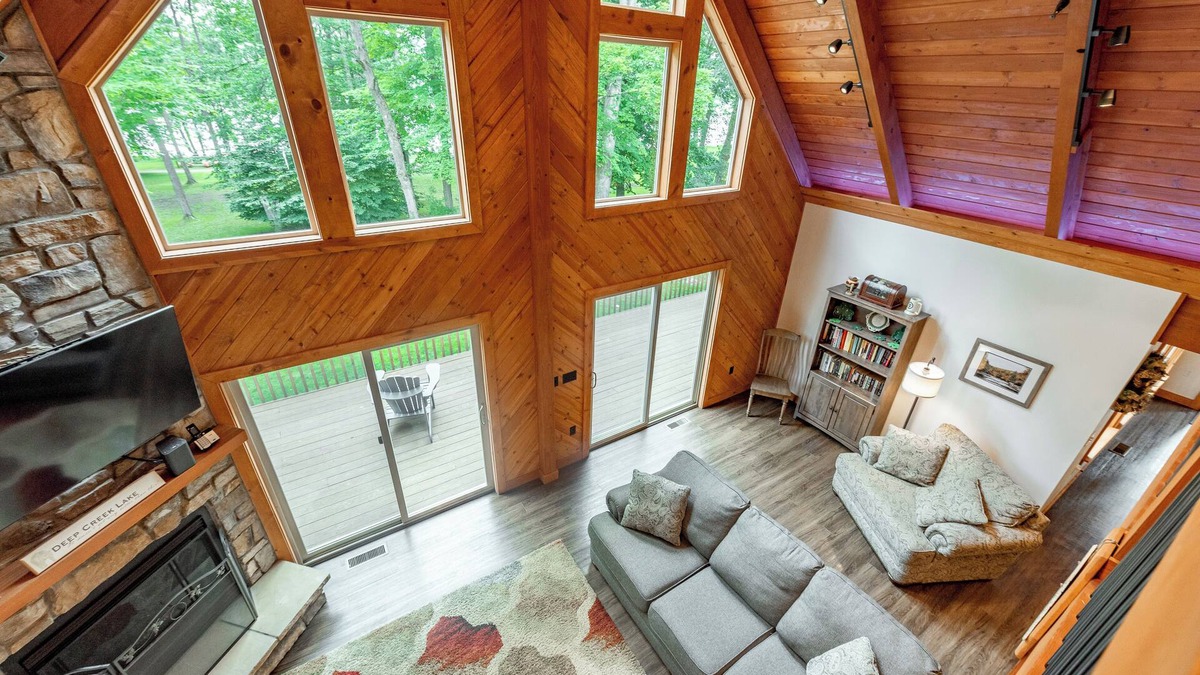 Waterfront Greens House | Stylish Deep Creek Getaway w/Dock & Hot Tub