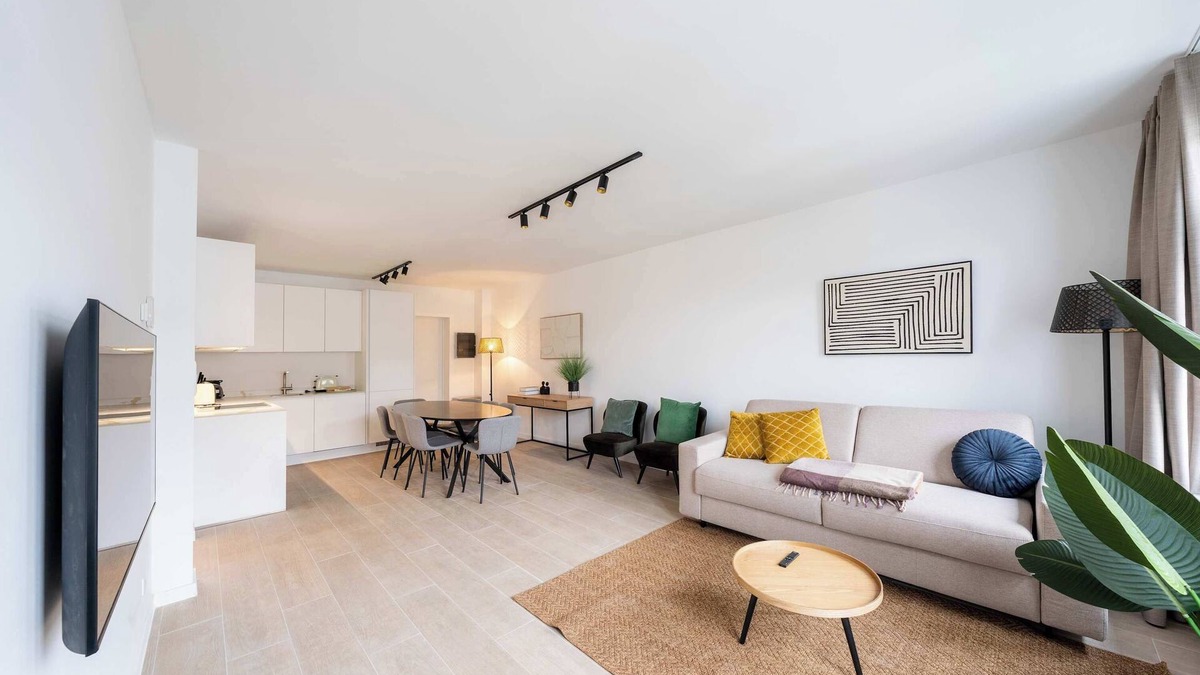 South Antwerp Apartment | Stylish Duplex for 8 in Central Antwerp