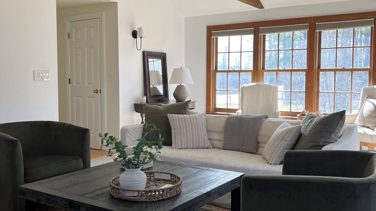 Charlotte House | Stylish farmhouse for families near Lake Champlain