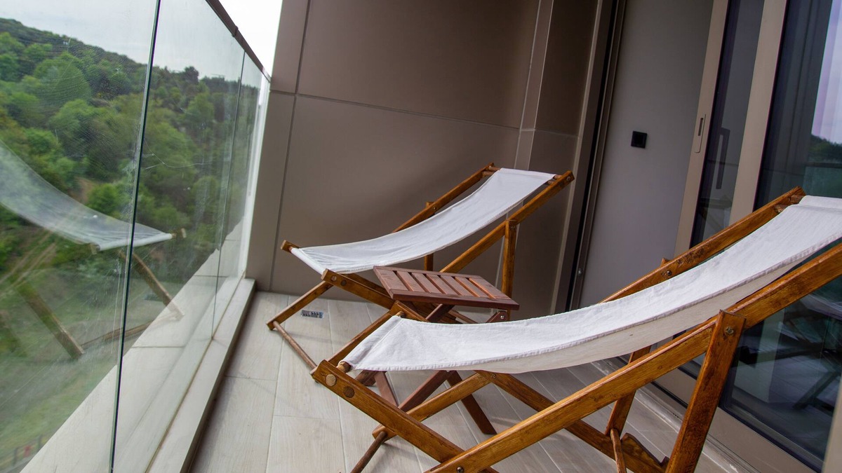 Maslak Condo | Stylish Flat in Maslak w/Forest view